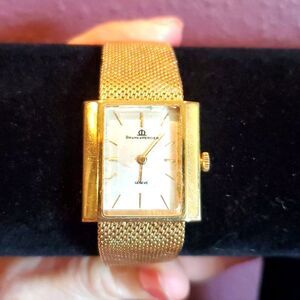 BAUME MERCIER VINTAGE 18K SOLID GOLD WATCH! NEW Crystal Also! ONE OF A KIND!